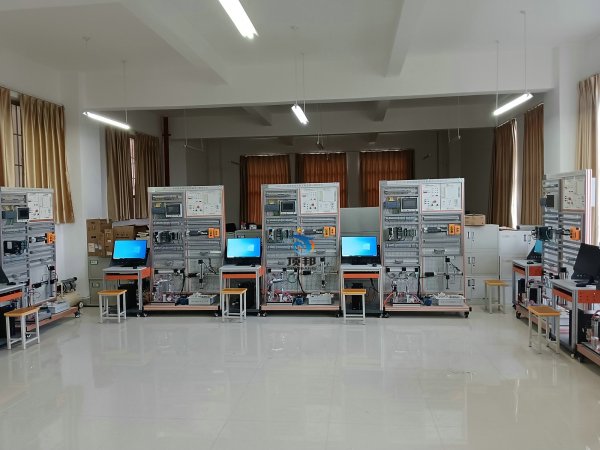 ��ɽ�WԺPLC�ɾ��̿�������Ӗ�_