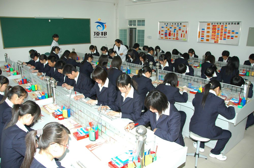 ؔ��ģ�M������O��